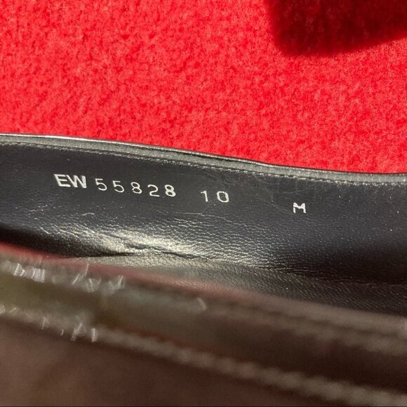 STUART WEITZMAN Sz 10 Suede & Patent Leather with  Buckle Pointy Toe Pumps - Picture 7 of 8